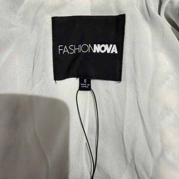 Fashion Nova Black and White Houndstooth Blazer - Picture 5 of 7